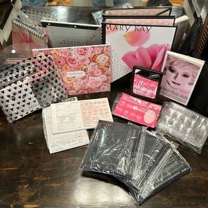 Partial Mary Kay start up kit,all new: